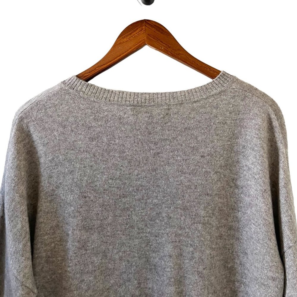 Tahari Gray Crew Neck Sweater - Picture 7 of 12